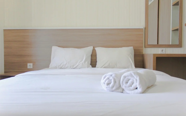 Strategic and Comfy 2BR Apartment Springwood Residence