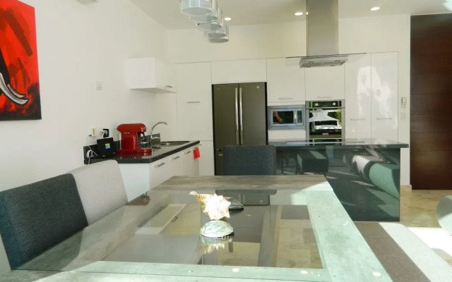 Luxury Townhouse Private Pool and Golf