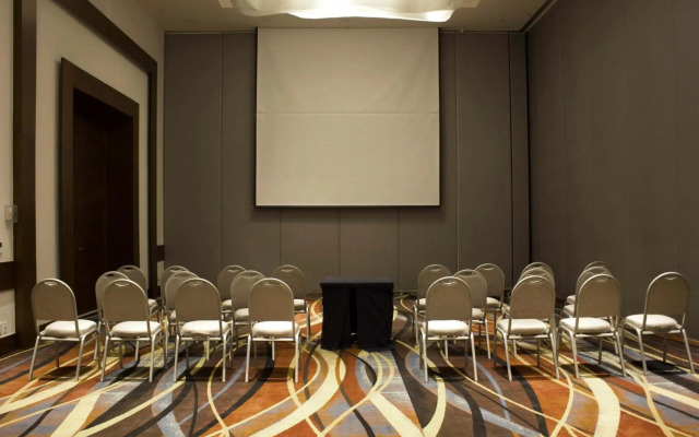 HS HOTSSON Hotel Leon