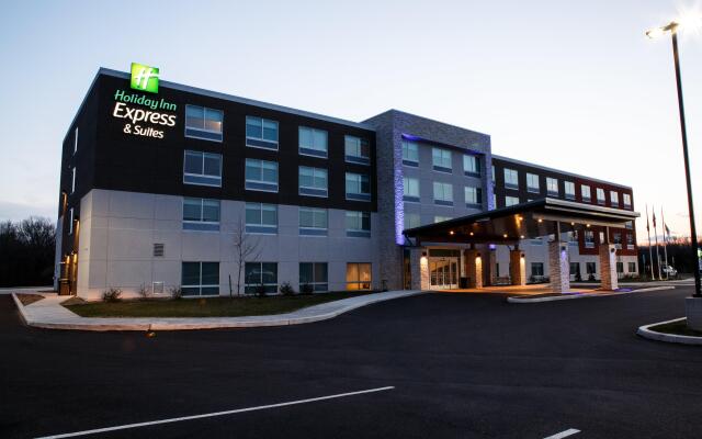 Holiday Inn Express and Suites Gettysburg, an IHG Hotel