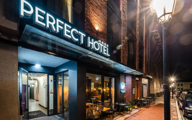 Perfect Hotel