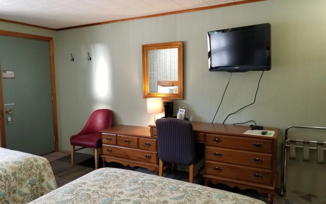 White Mountain Motel And Cottages