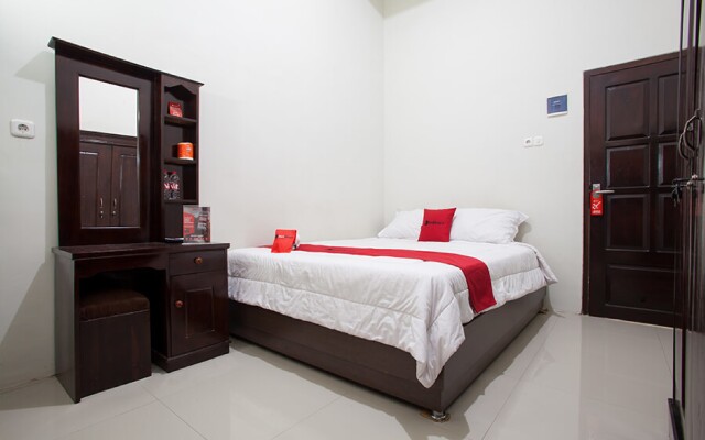 RedDoorz near Banyuwangi Baru Station
