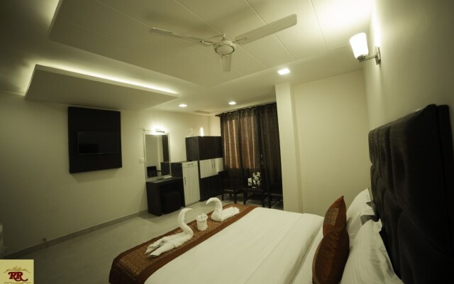 Royal Rosette Lake View Boutique Hotel