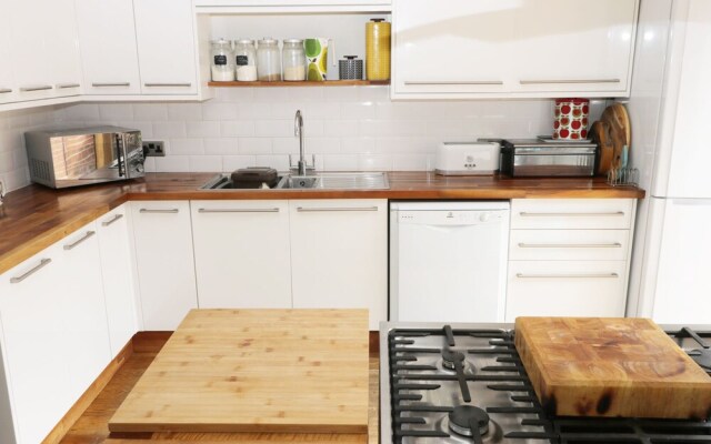 22 Trafalgar Crescent