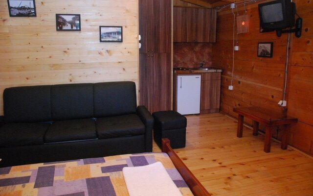 Caushi Studio Ada Bojana