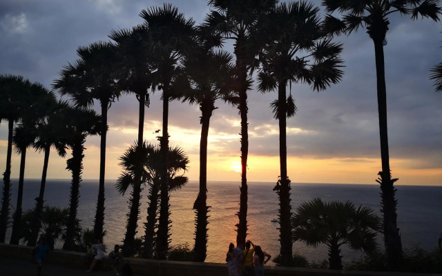 Seven Seas Hotel