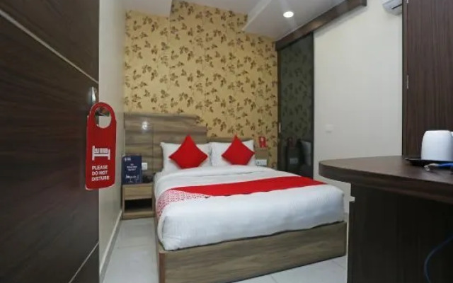 The Garden Side Inn by OYO Rooms