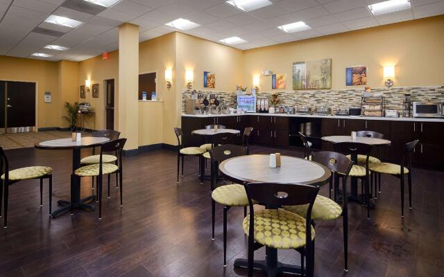Best Western Plus Thornburg Inn & Suites