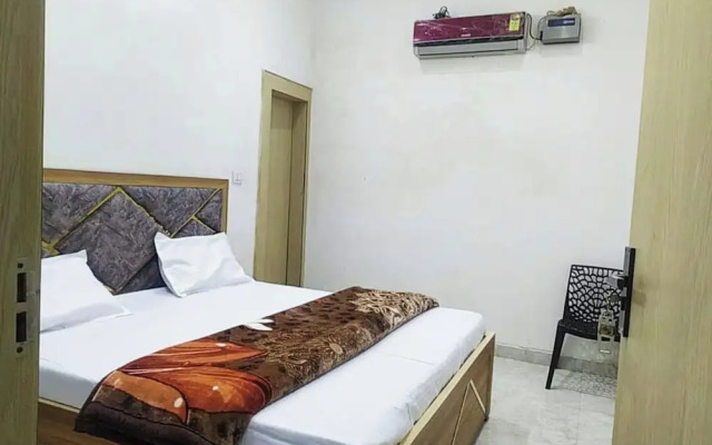 Hotel Meera residency Mathura