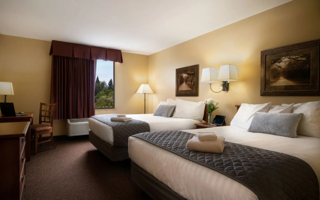 Portlander Inn and Marketplace
