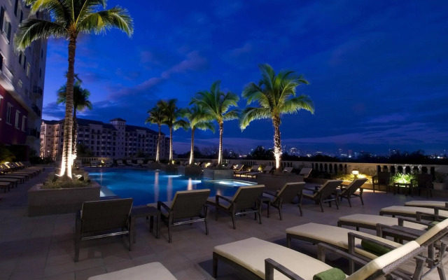 Manila Marriott Hotel at Newport World Resorts