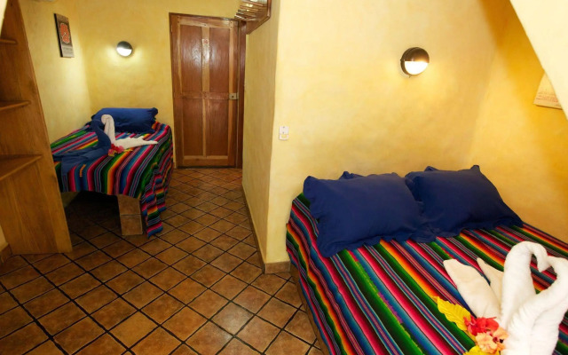El Sano Banano Beachside Hotel