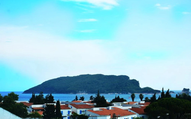 Balabusic Two-bedrooms Deluxe Apartment No.9