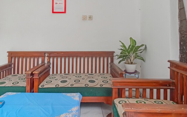 RedDoorz Syariah near RSUD Karawang 2