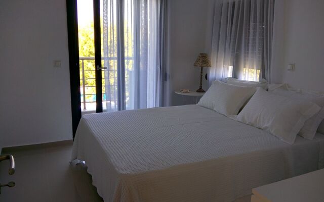 Sunny Sani Luxury Villas