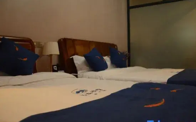 Simmering Life Courtyard