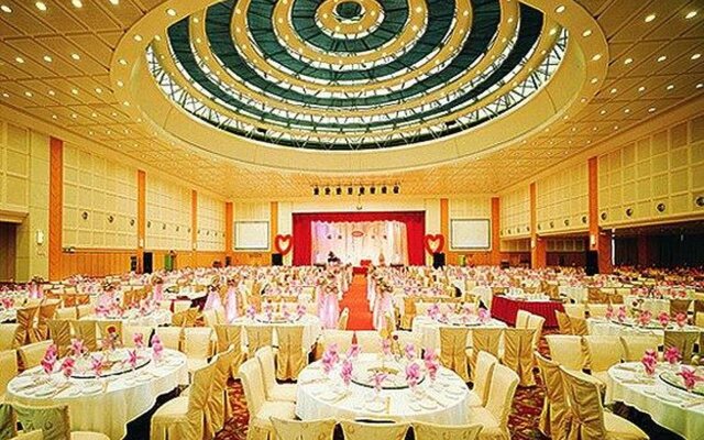 Lung Chuen International Hotel