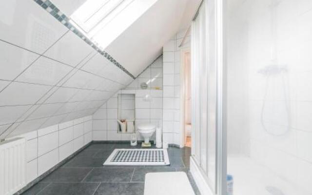 3 Private Rooms, 4 Persons (6337)