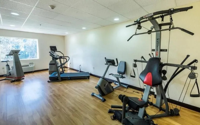 RED ROOF INN &amp; SUITES OCALA
