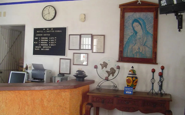 Hotel & Suites Coral