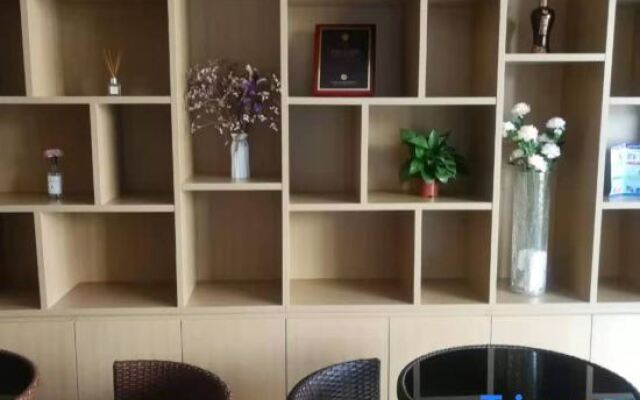 Yingcui Hotel (Ma'anshan Normal University Mengniu Industrial Park Branch)