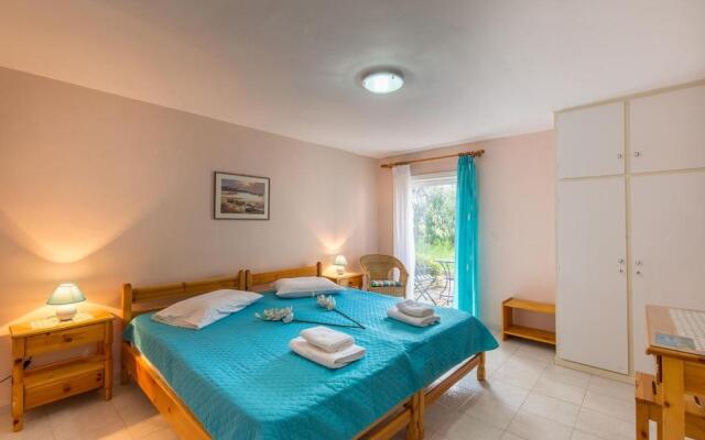 Ormos Drepanou Apartments
