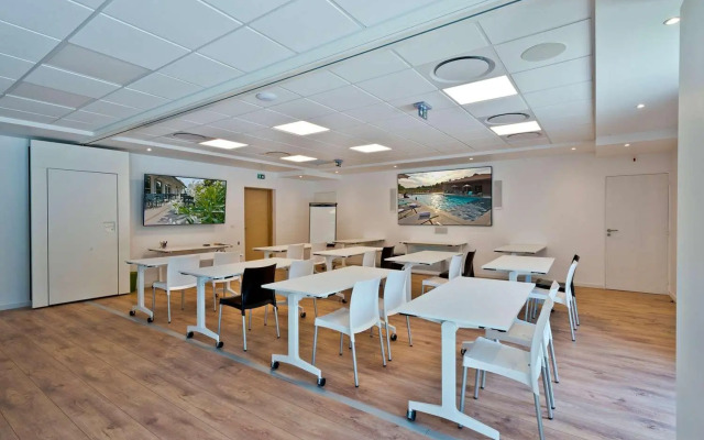 Appart'hôtel Kyriad Résidence Cabriès - Plan de Campagne