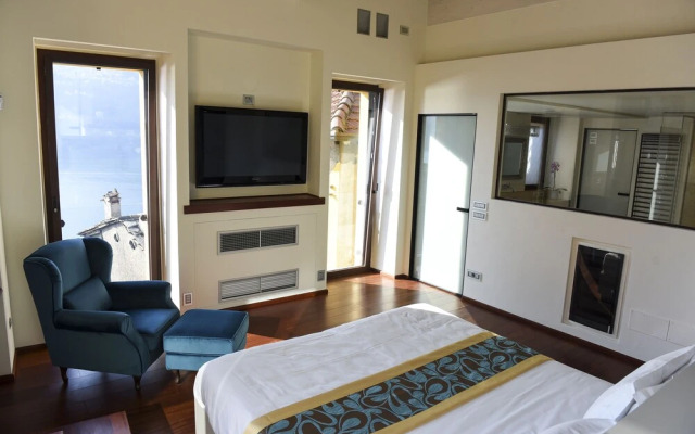 Luxury Como Lake Apartment