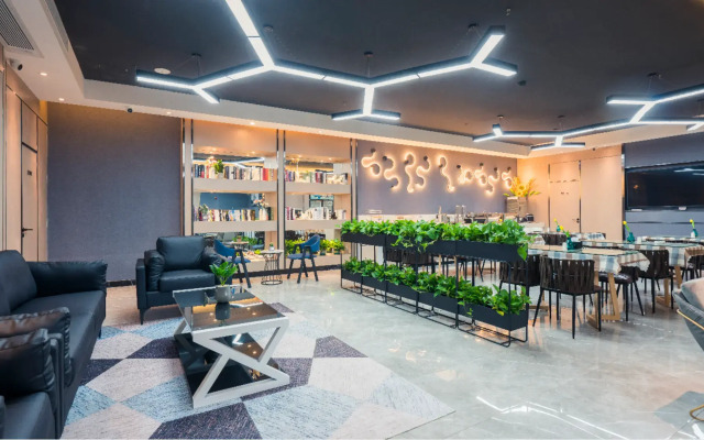 City Comfort Inn
