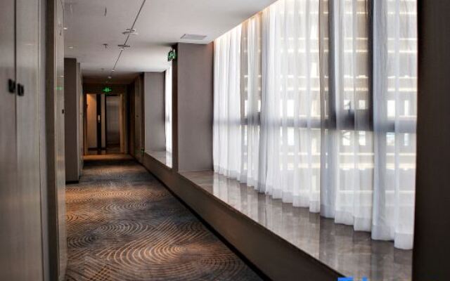 KunLunLeJu Jingxuan Hotel (Zhengzhou South China City Jinyi City)