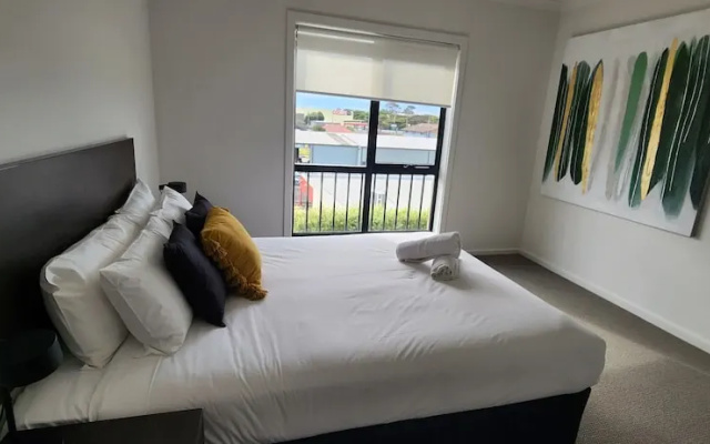 Oceanic Apartments