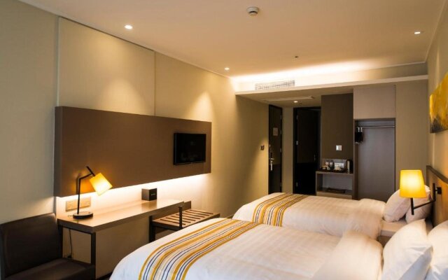 Home Inn Plus Nanjing Xinjiekou