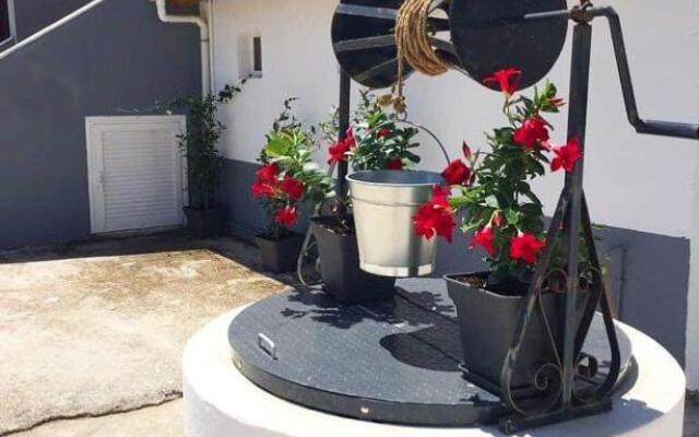 Wave Marathias Apartments