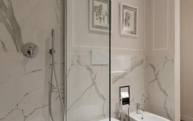 Suite & View