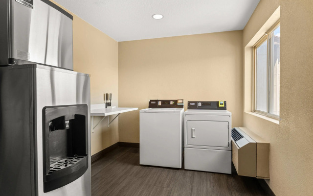 Quality Inn & Suites Denver International Airport