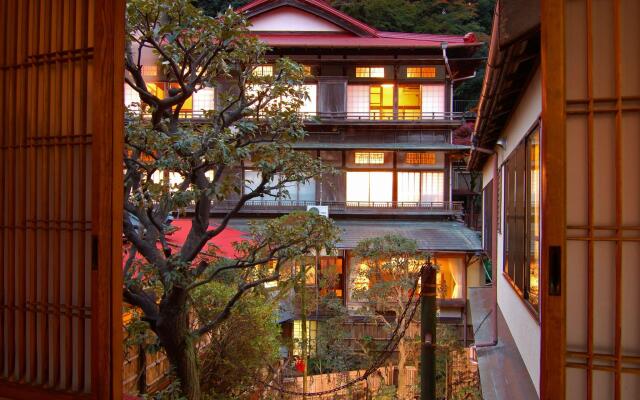 Gensen Uenoya Hot Spring Ryokan
