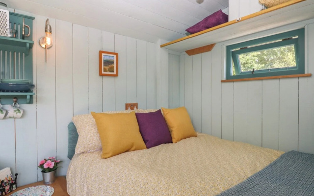 Two Moors Shepherds Hut