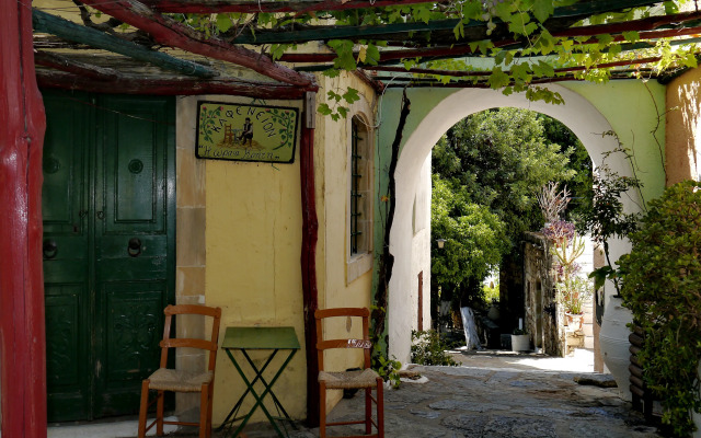 Arolithos Traditional Cretan Village