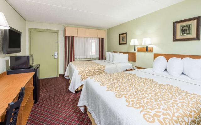 Days Inn & Suites by Wyndham Springfield on I-44