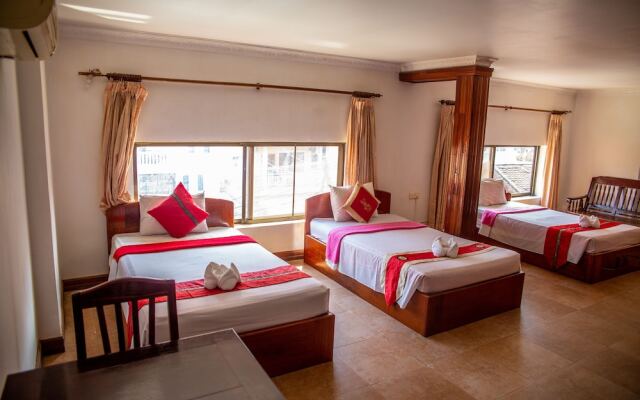 Hotel Rajdhani Palace