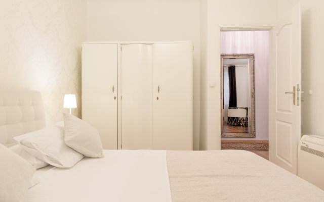 Aurum Templi Suites