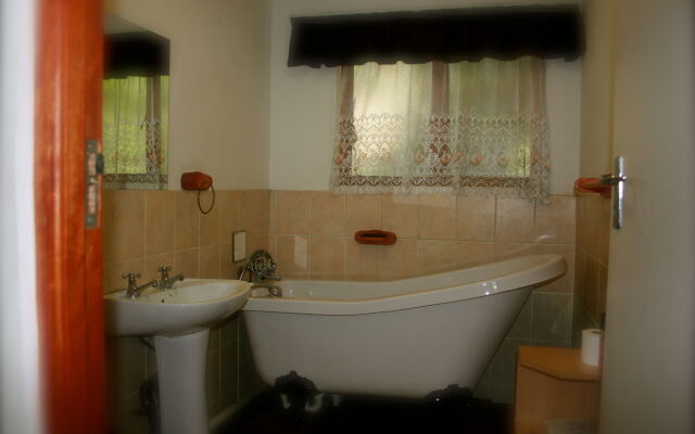 Amper Bo Guesthouse