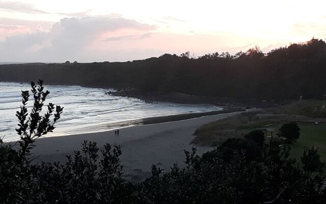 Opunake Beach Kiwi Holiday Park