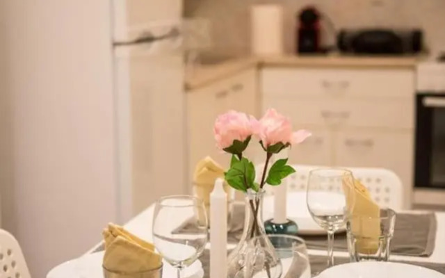 All new 55m Apartment in Athens 150meters from subway