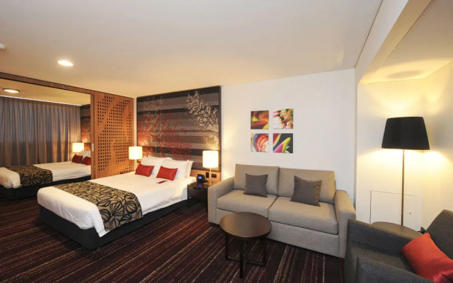 Mercure Gladstone