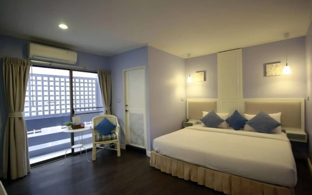 Hotel Alley
