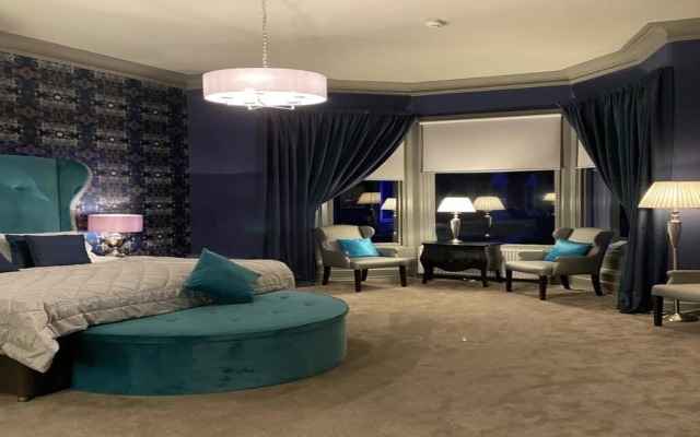 Richmond Park Hotel