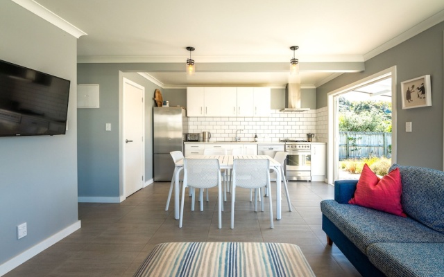 White Sands Cottage at Palm Beach – Guest Rooms – Palm Beach