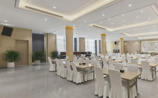 Longxiang Hotel